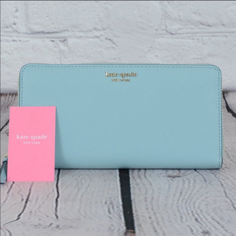 Large continental wallet